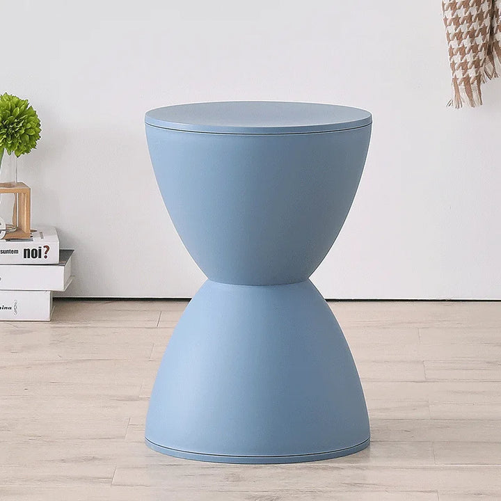 BowLift | Minimalist Side Table Made of Plastic
