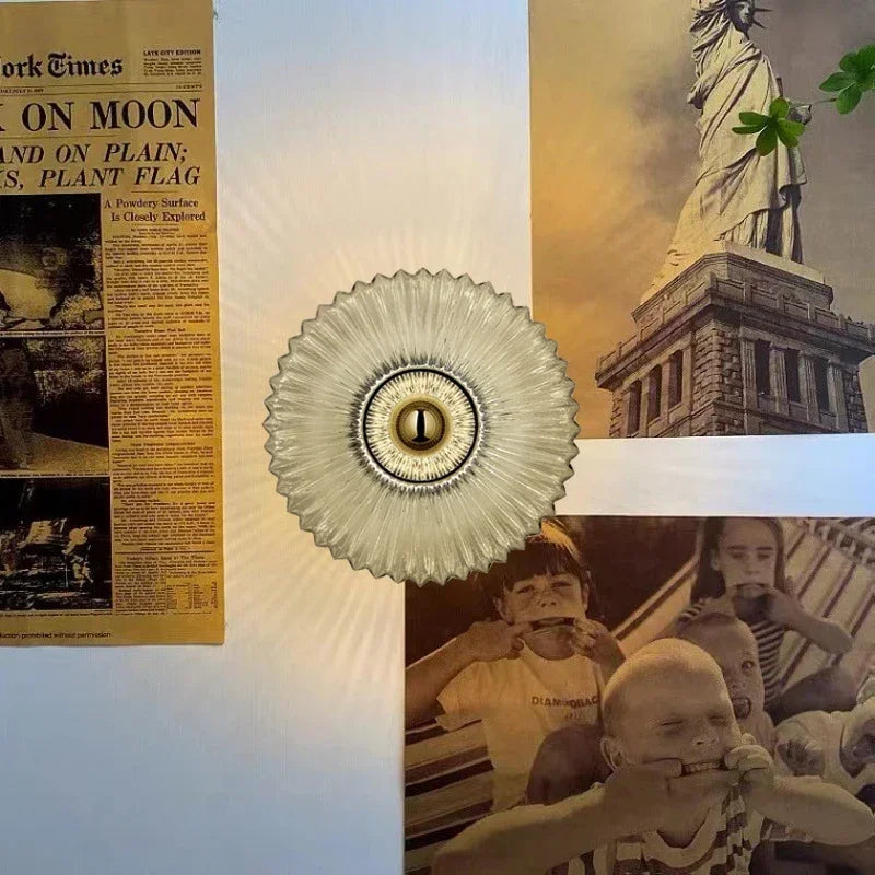 BowLift | Modern Wall Light Made of Glass