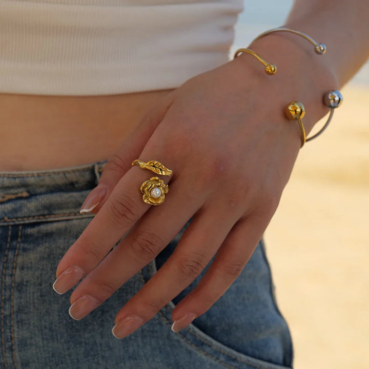 BowLift | Adjustable Pearl Camellia Flower Ring