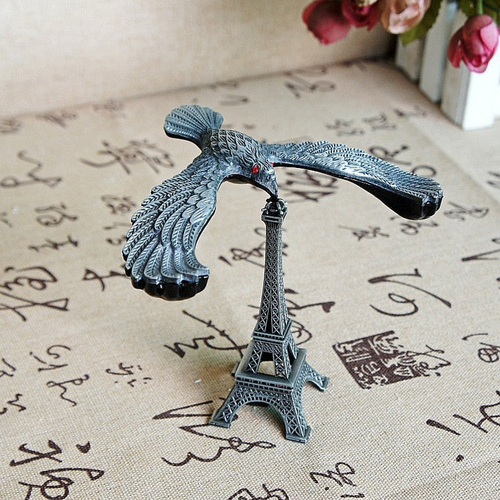 BowLift | Retro Eagle Tower Balance Figurines