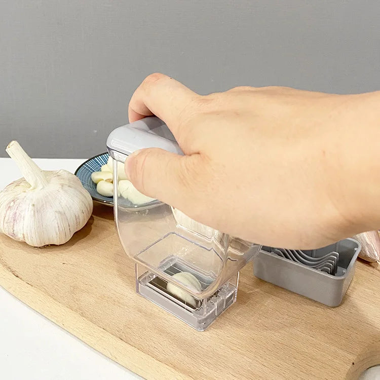 BowLift | GARLICO Garlic Press Hand Device | Manual Garlic Grater & Peeler | Stainless Steel & ABS | Kitchen Helper for Fine Chopping