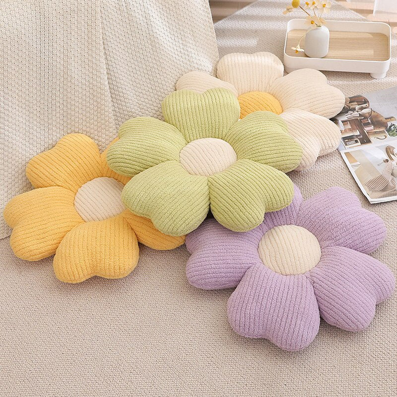 Fluffy Clover Flower Cushion | Bowlift