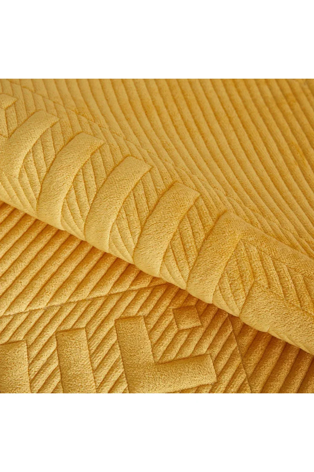 Soft Quilted Sofa Cover | Bowlift