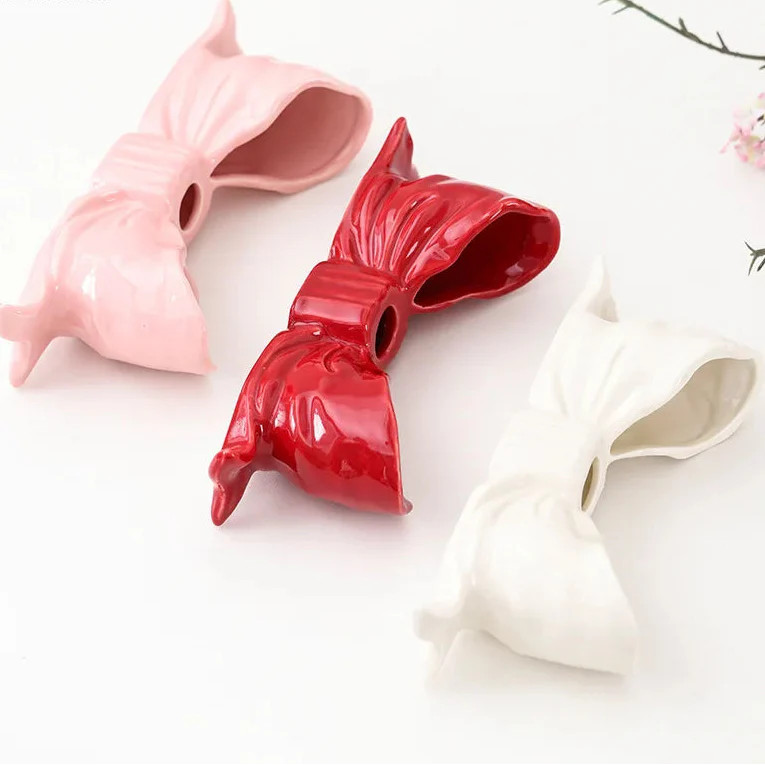 Bowknot-Shaped Ceramic Candle Holder | Bowlift