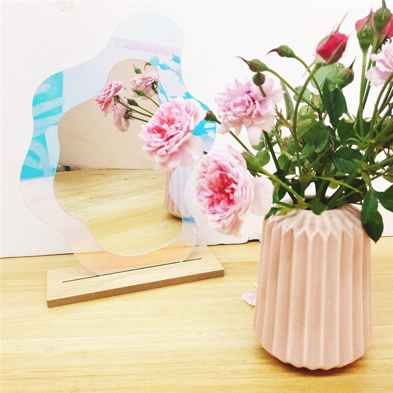 BowLift | Decorative Wavy Colorful Mirror