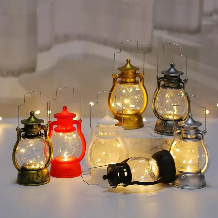 Battery-powered LED hanging lantern in antique design - Portable decorative lantern for indoor and outdoor use, ideal for garden & balcony | Bowlift
