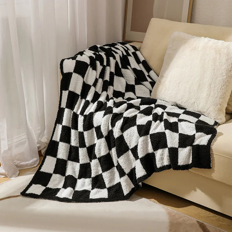 BowLift | Nordic Throw for a Stylish Interior