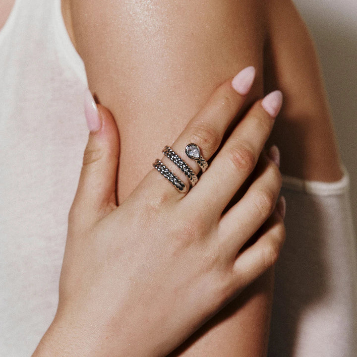 BowLift | Triple Wrap Diamond Eye Leaf Textured Ring