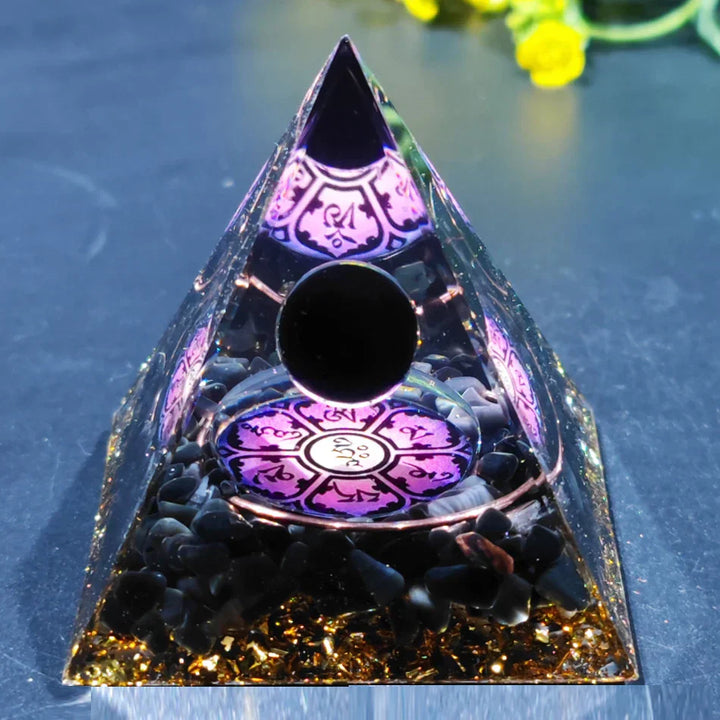 BowLift | Orgonite Pyramid with Amethyst Pendulum – Energy, Protection and Decoration