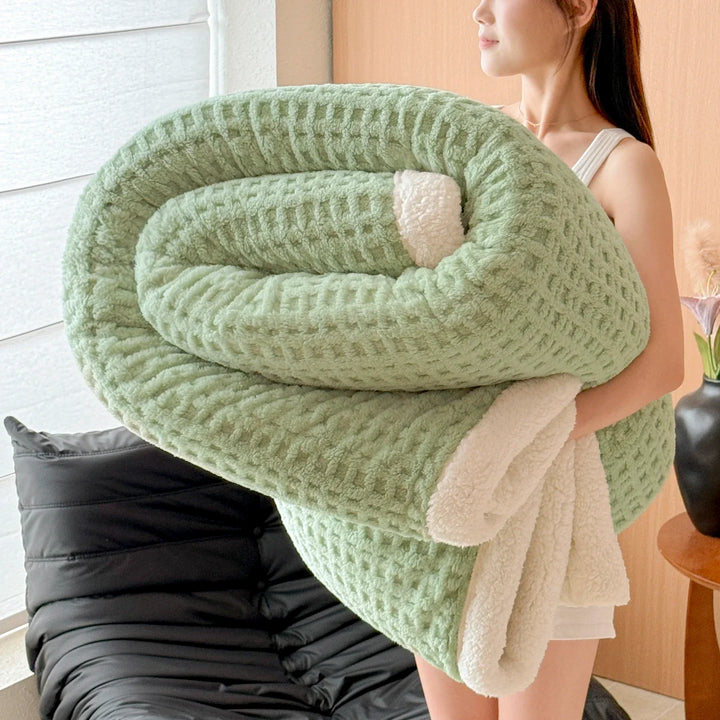 BowLift | Winter Dream Blanket – Double Layer Fleece Blanket with Lambswool Look | Ultra Warm, Soft & Skin Friendly | For Sofa, Bed & Cold Winter Days