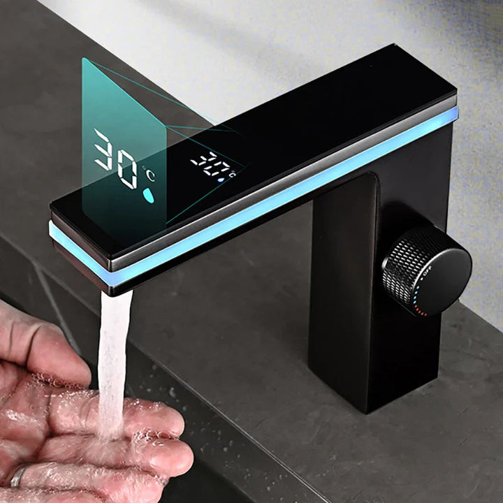 BowLift | LED Sink Faucet with Digital Temperature Display and Hot-Cold Mixing Function