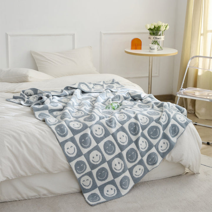 Smiley Checkered Blanket | Bowlift