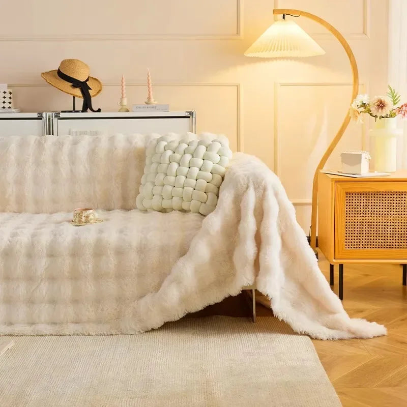 BowLift | Plush Throw for a Cozy Interior