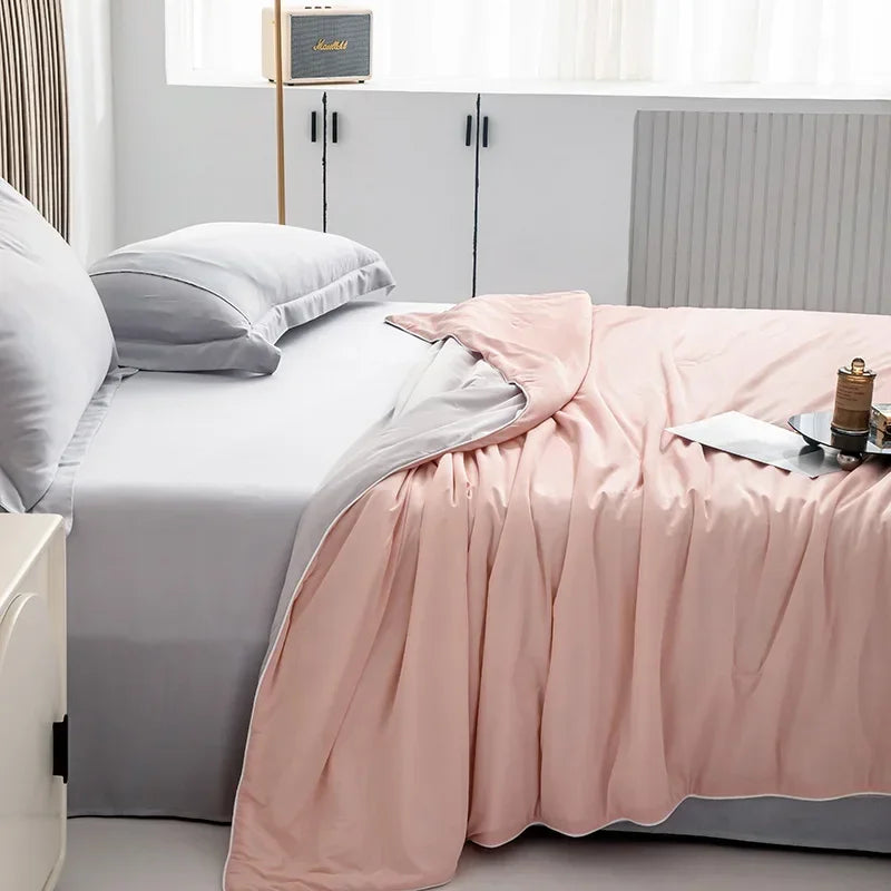 High-Quality Cooling Blanket – Smooth Air-Conditioning Comforter, Lightweight Summer Quilt with Double-Sided Cooling Fabric | Bowlift