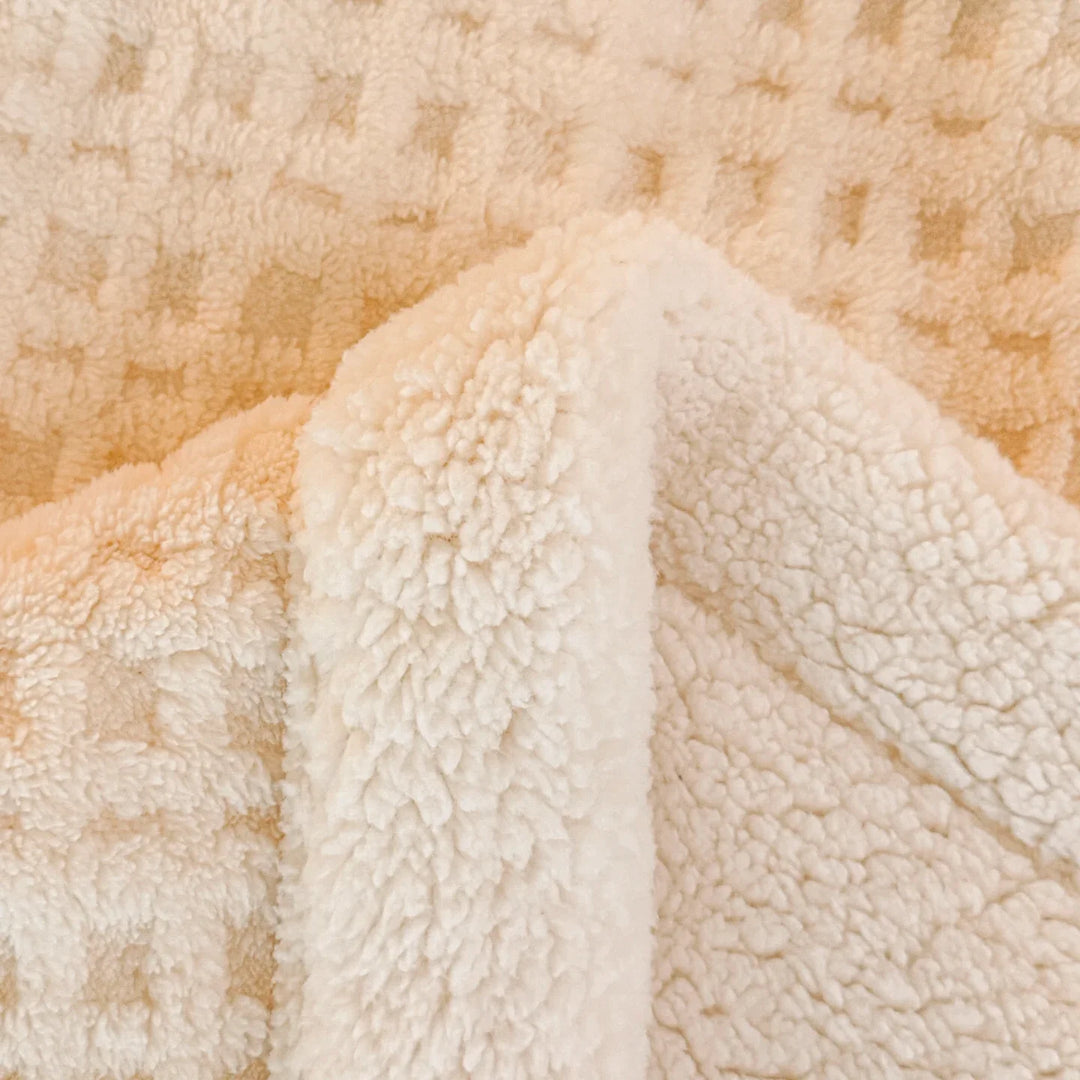 BowLift | Winter Dream Blanket – Double Layer Fleece Blanket with Lambswool Look | Ultra Warm, Soft & Skin Friendly | For Sofa, Bed & Cold Winter Days