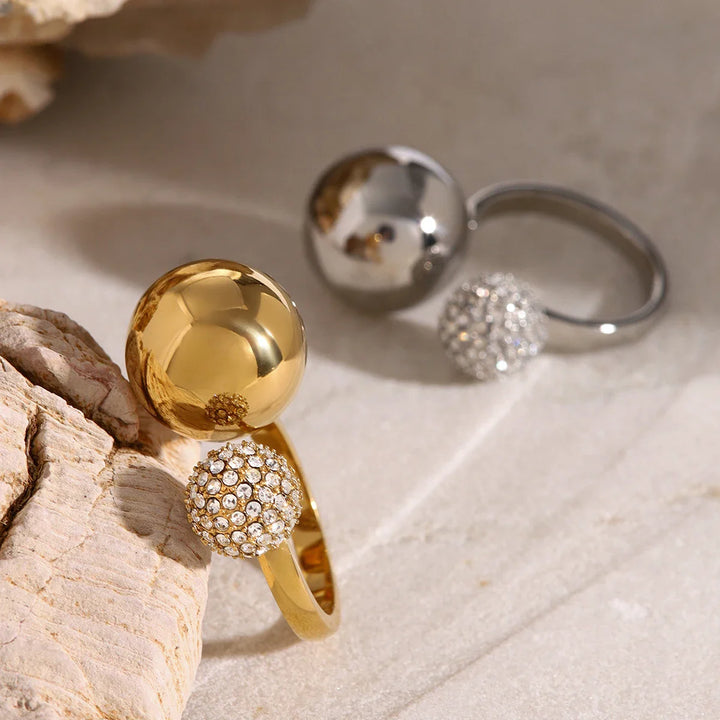 BowLift | Asymmetric Diamond Accented Sphere Ring