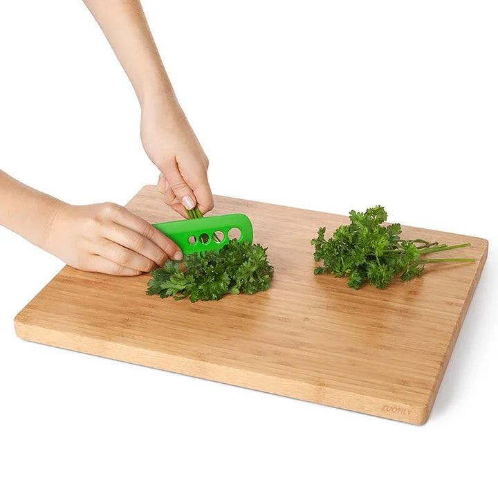 BowLift | Green Quick Herb Remover for Vegetables | 4-in-1 Stripper for Parsley, Cilantro & Co. | Handy Kitchen Assistant made of ABS Plastic