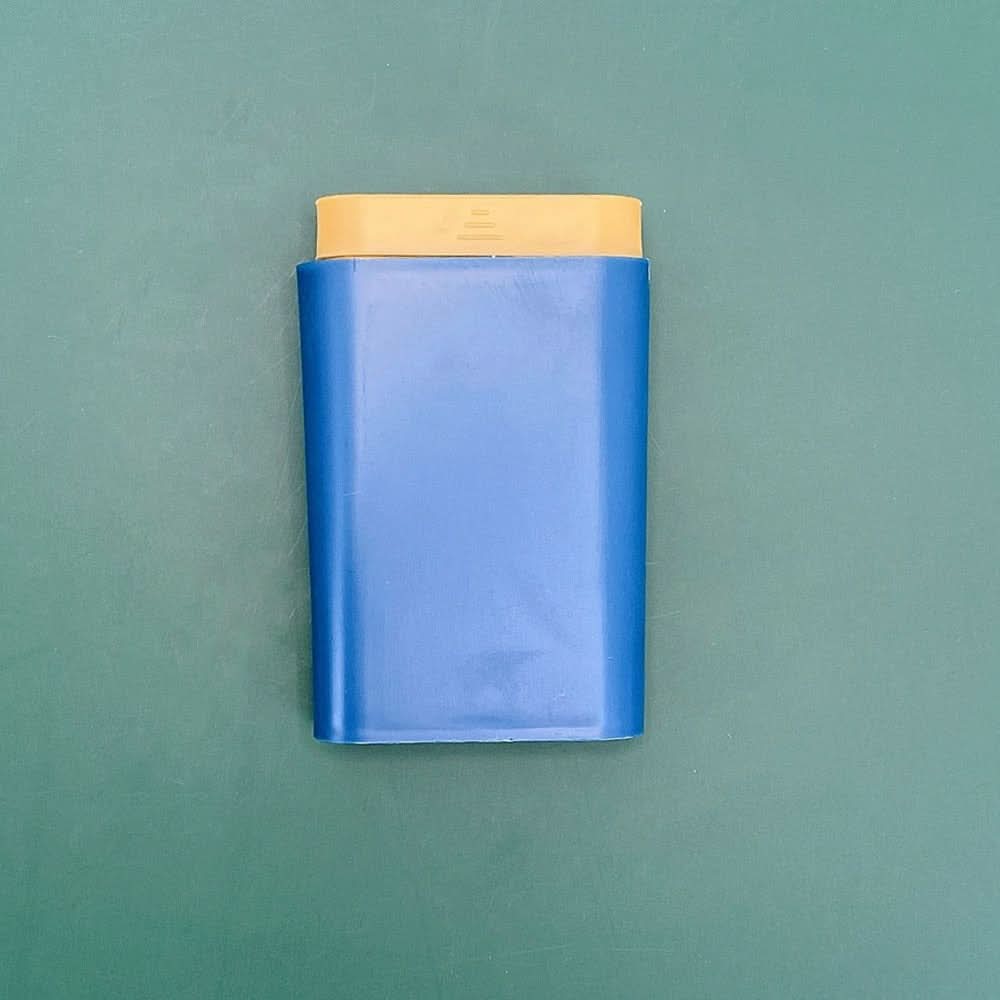 BowLift | Compact supplement box for vitamins & medicines with style