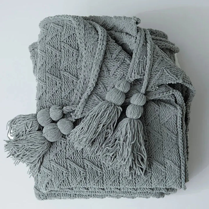 HeartCozy Blanket – Luxe Chenille Blanket with Heart Fringes Bowlift
