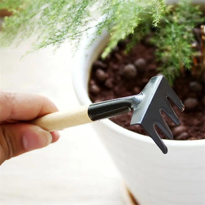 BowLift | 3-piece garden tool set with wooden handles – Handy shovel, rake, and hoe for garden maintenance