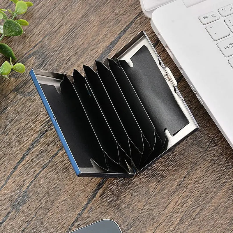 BowLift | Slim RFID-blocking stainless steel wallet for cards