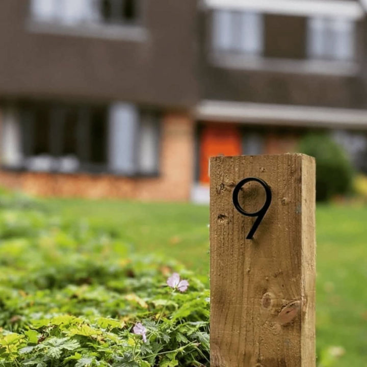BowLift | Modern 3D House Numbers with Floating Effect for Stylish Facades
