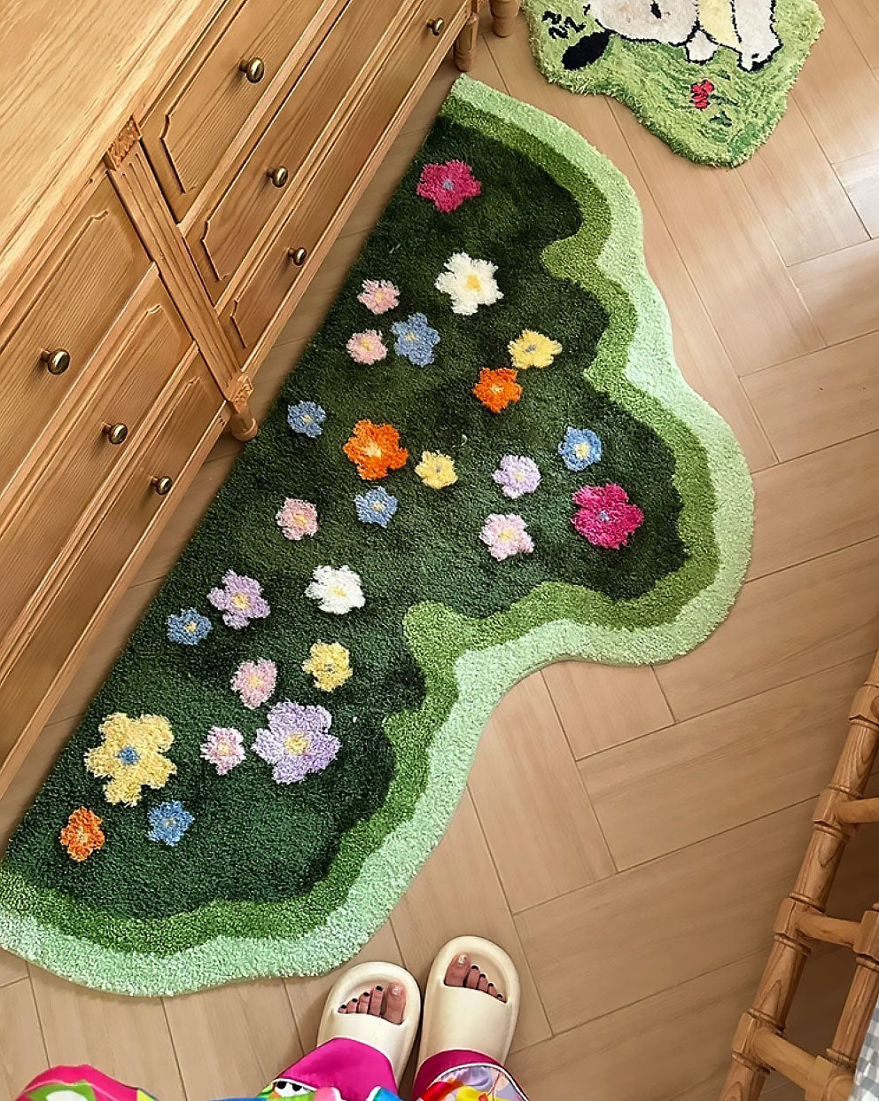 Moss and Floral Garden Rug | Bowlift