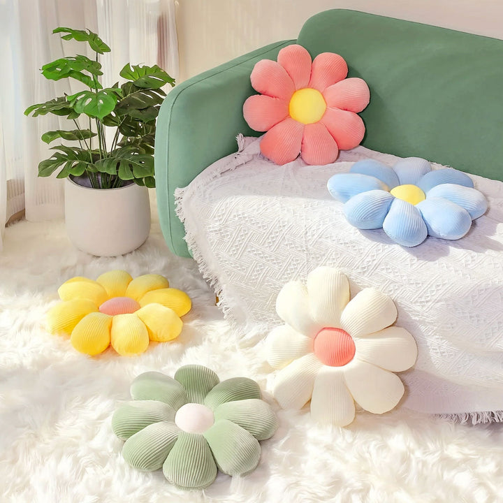 Daisy Plush Cushion | Bowlift