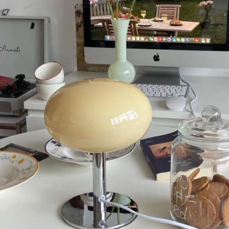 BetoverLicht – Elegant Beige LED Lamp for Atmospheric Lighting Bowlift