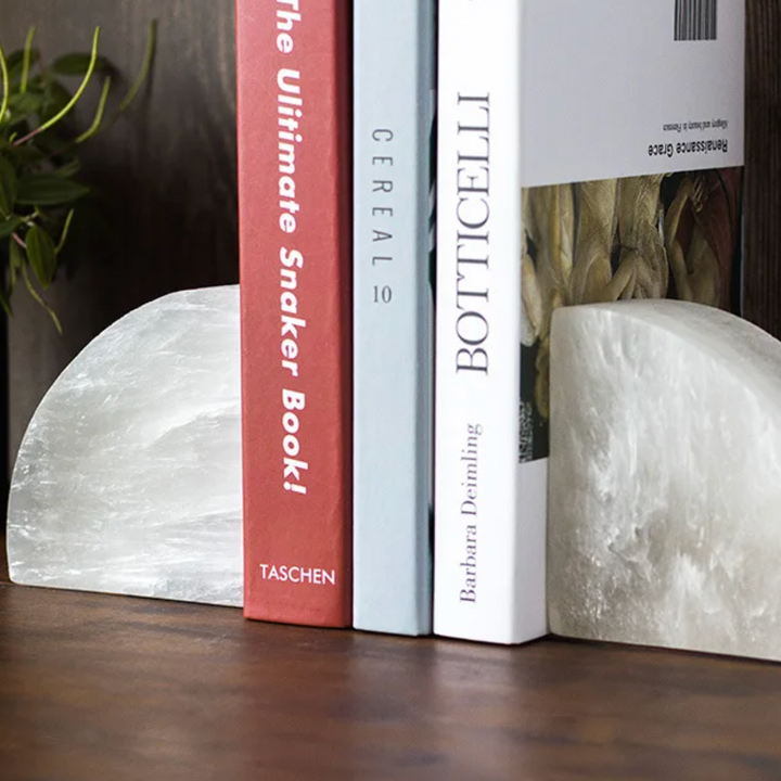 BowLift | Onyxa White Onyx Bookend | Elegant Design | 1-piece | Luxurious Decor & Functionality