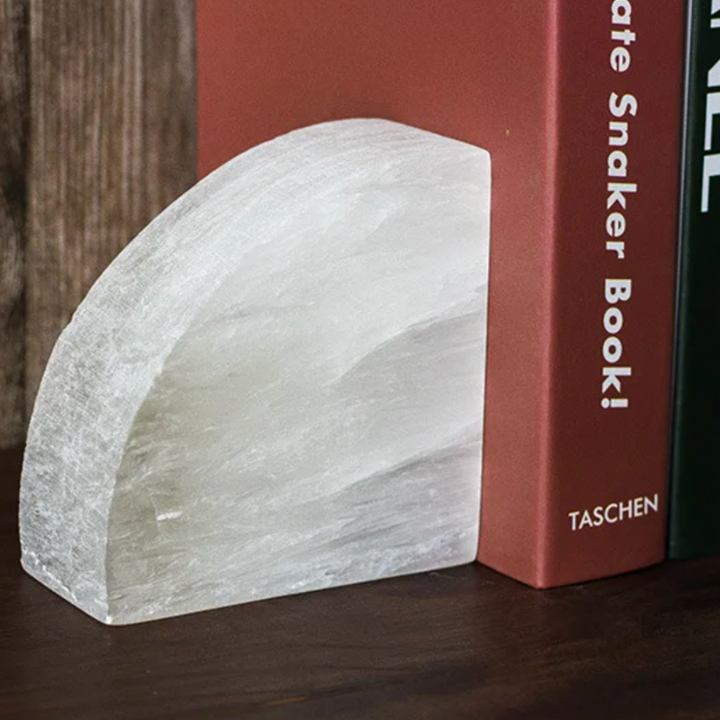BowLift | Onyxa White Onyx Bookend | Elegant Design | 1-piece | Luxurious Decor & Functionality