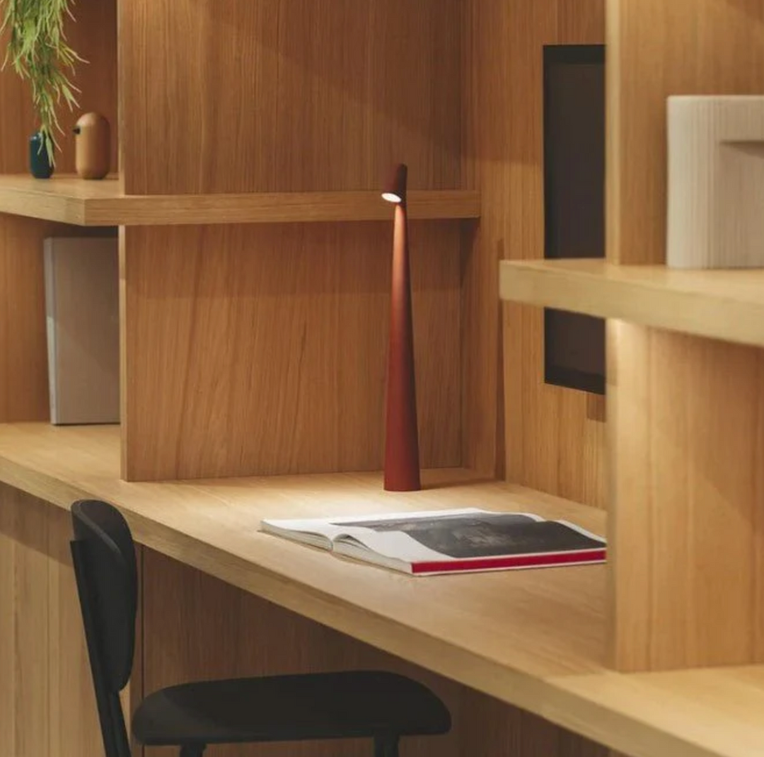 BowLift | At the desk LED Northern light - 3 intensities, wireless Scandinavian design