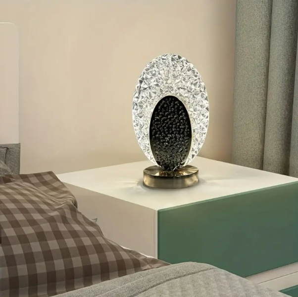 BowLift | Elegant table lamp in peacock design