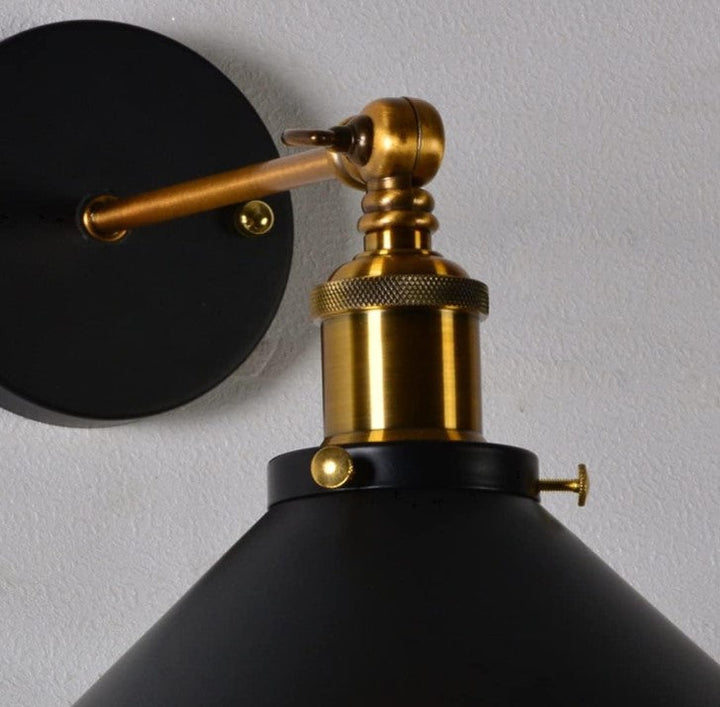 BowLift | Black elegance with adjustable light angle