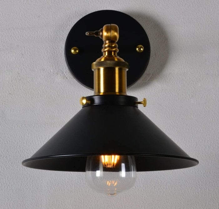 BowLift | Black elegance with adjustable light angle