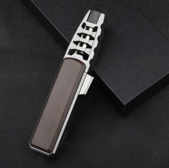 BlazeGuard Lighter – Robust Windproof Flame for Adventure Bowlift