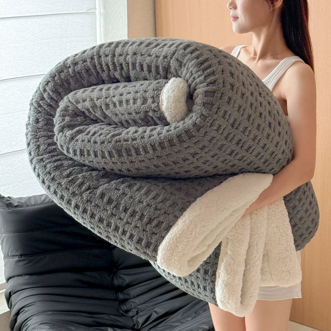 BowLift | Winter Dream Blanket – Double Layer Fleece Blanket with Lambswool Look | Ultra Warm, Soft & Skin Friendly | For Sofa, Bed & Cold Winter Days