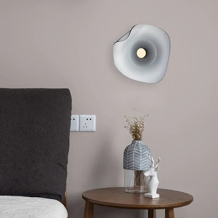 BowLift | Slim Wall Lamp made of Glass in Modern Style