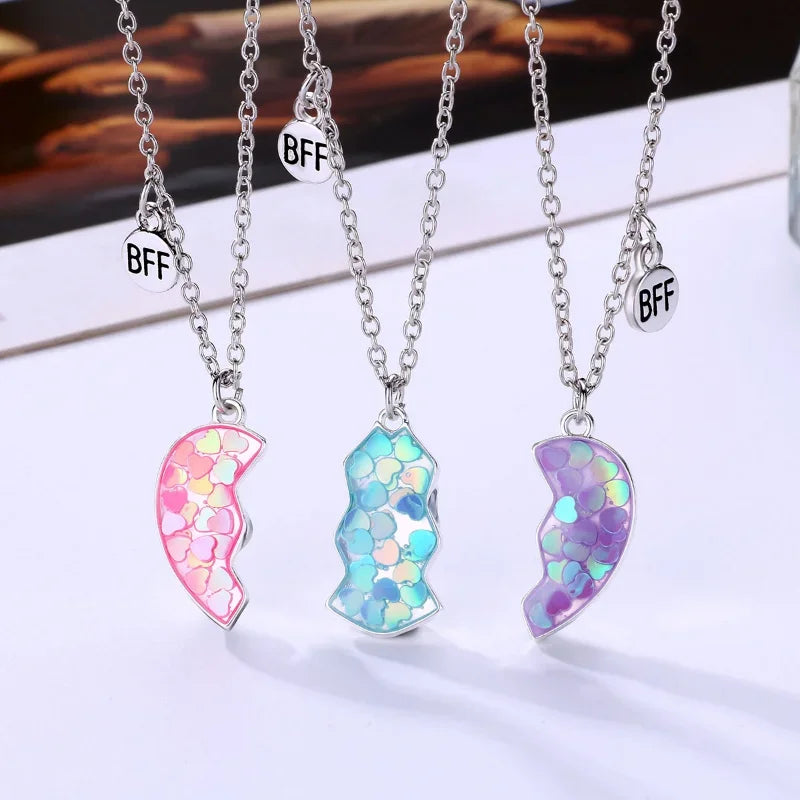 BowLift | Magnetic Peach Broken Heart Necklace