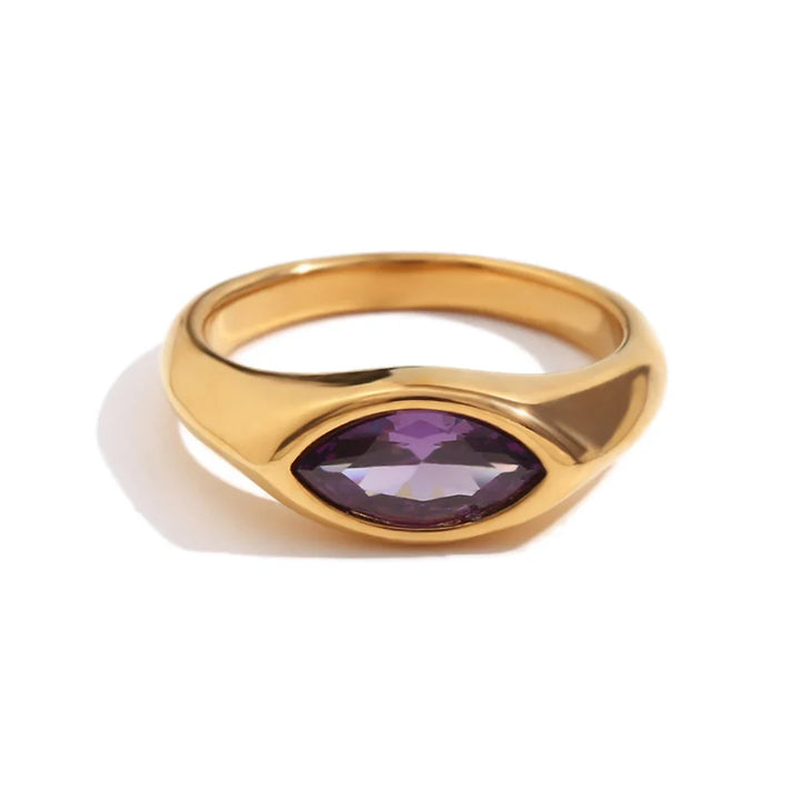 BowLift | 18k Oval Diamond Cut Ring