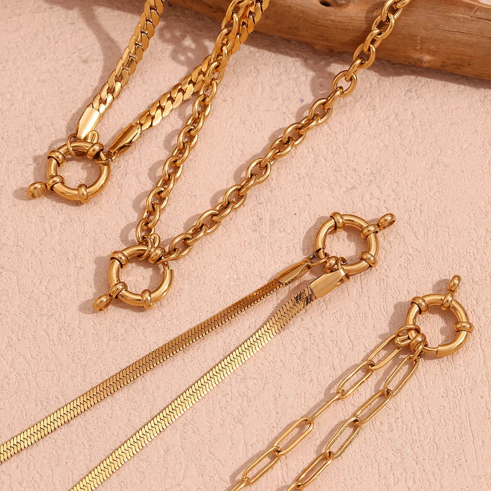 BowLift | 18k Anchor Wheel Clasp Chain Necklaces