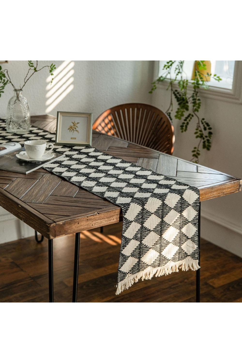 Table Runner - Light Academia | Bowlift