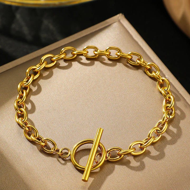 BowLift | Classy Paperclip Circle Bar Clasp Bracelet