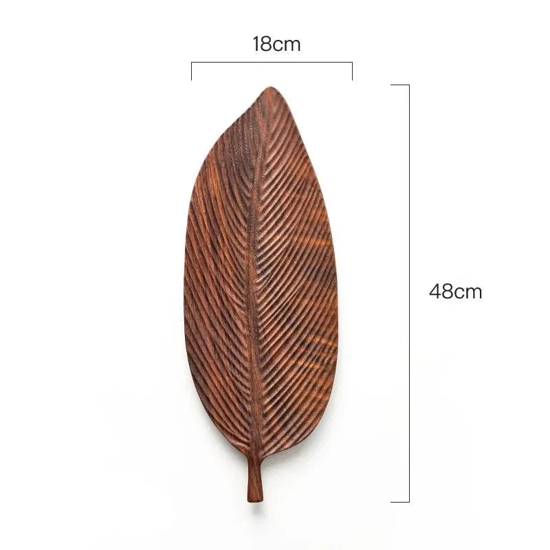 Leaf-shaped fruit plate