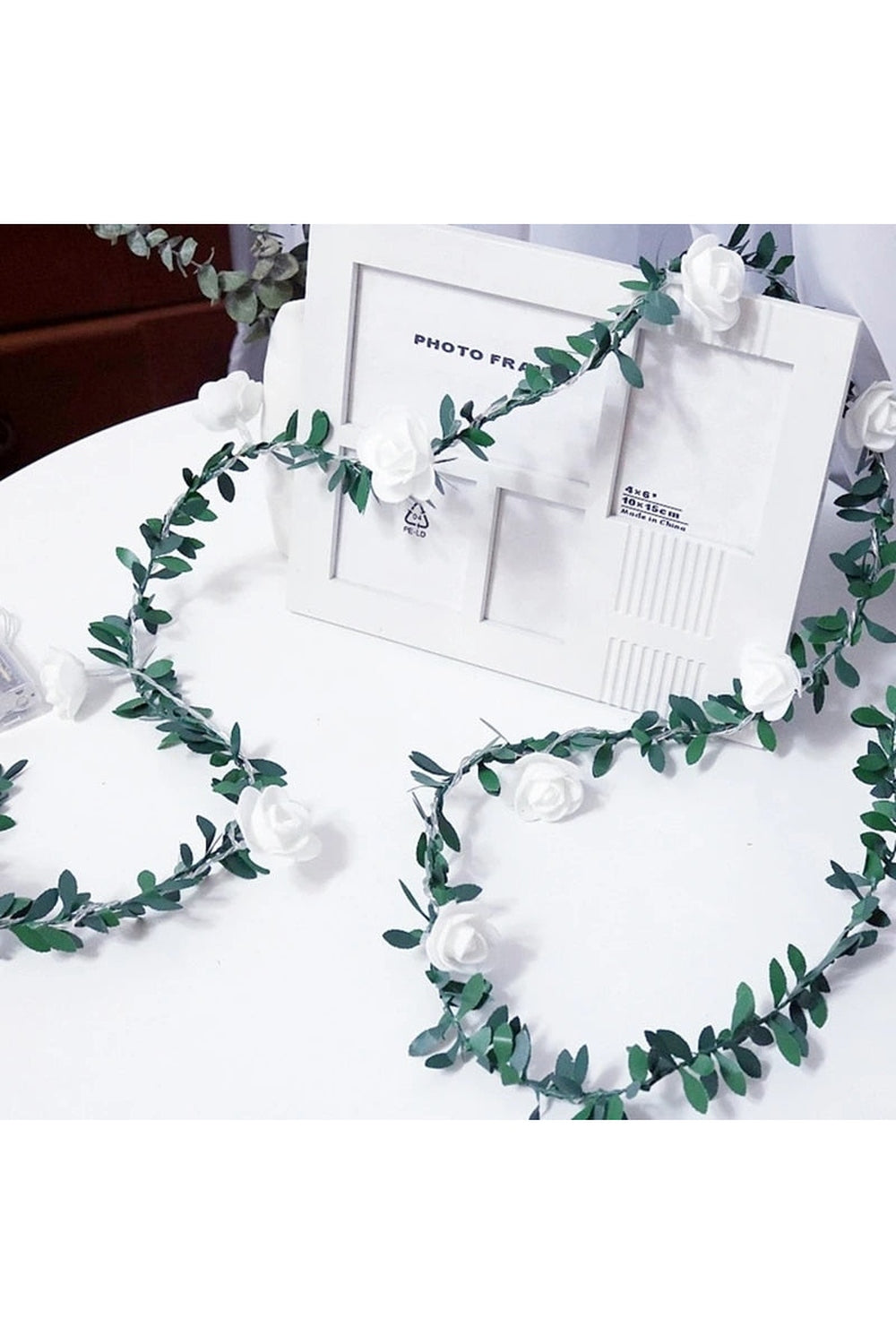 white rose light garland | Bowlift