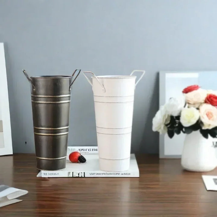 BowLift | Retro Iron Flower Bucket with Handles – Decorative Metal Flower Pot for Home