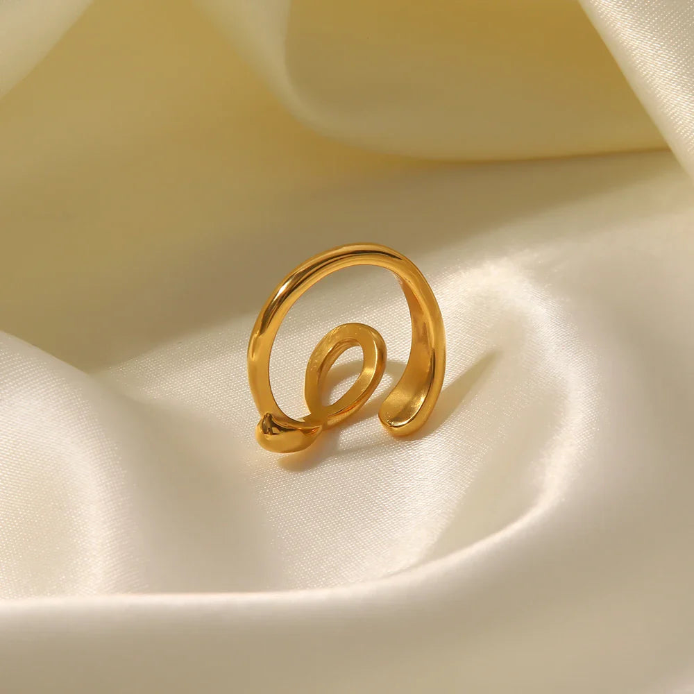 BowLift | 18k Curved Elegance Ring