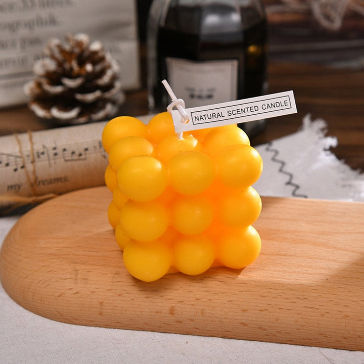 BowLift | BubbleGlow Candle | Complete your interior with this beautiful and trendy candle