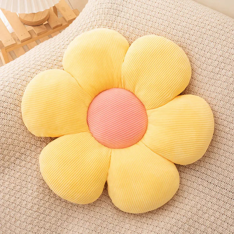 Daisy Plush Cushion | Bowlift