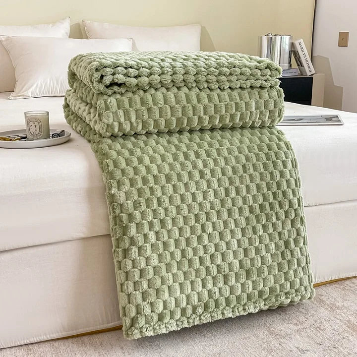 BowLift | Checked Soft Velvet Blanket Warm Cozy Throw for Couch and Bed